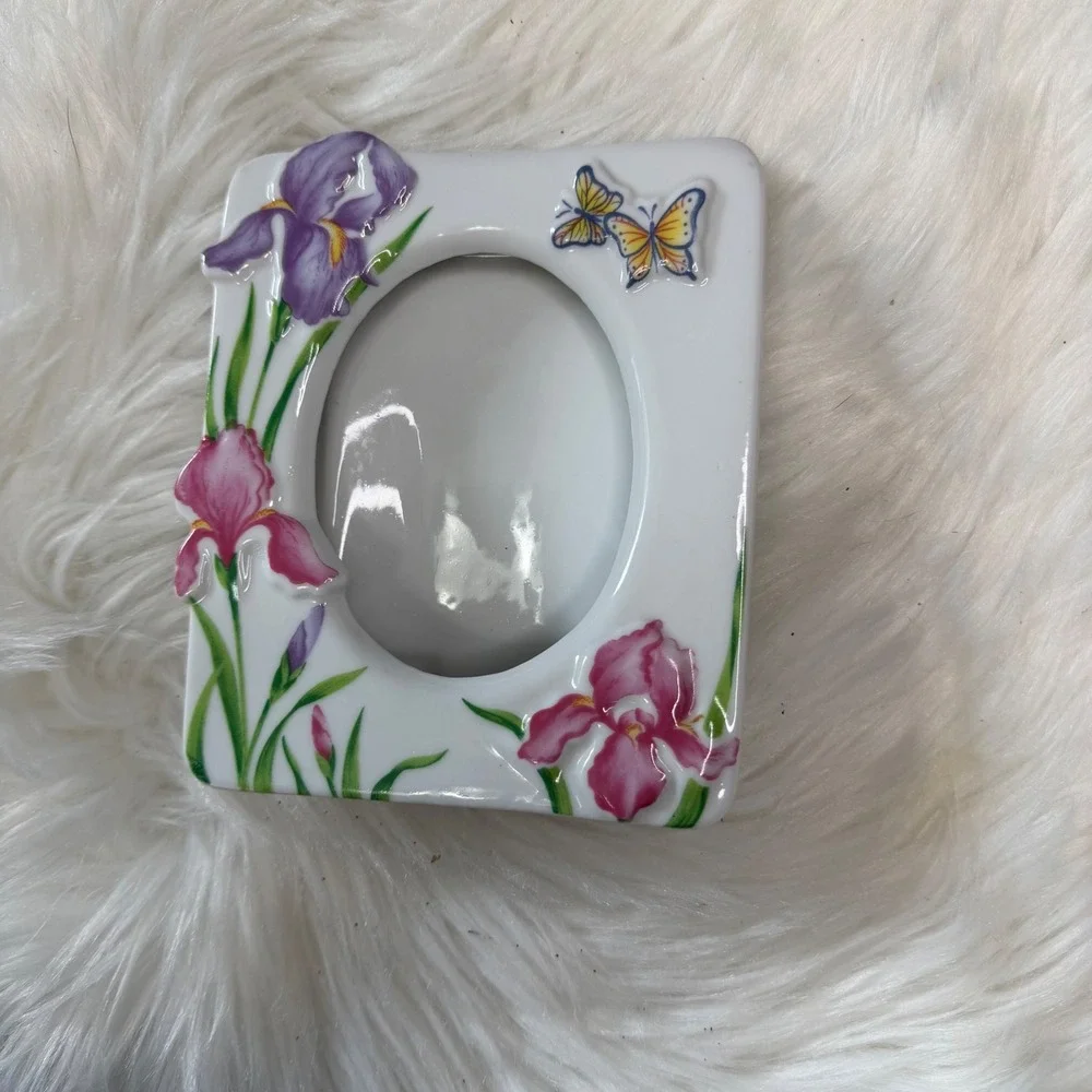 Vintage 90's - Ceramic Floral Butterfly Picture Frame Cottagecore Whimsy